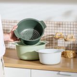 Stackable mixing bowl set