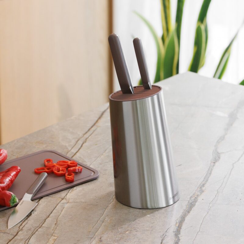 Empty curved kitchen knife block